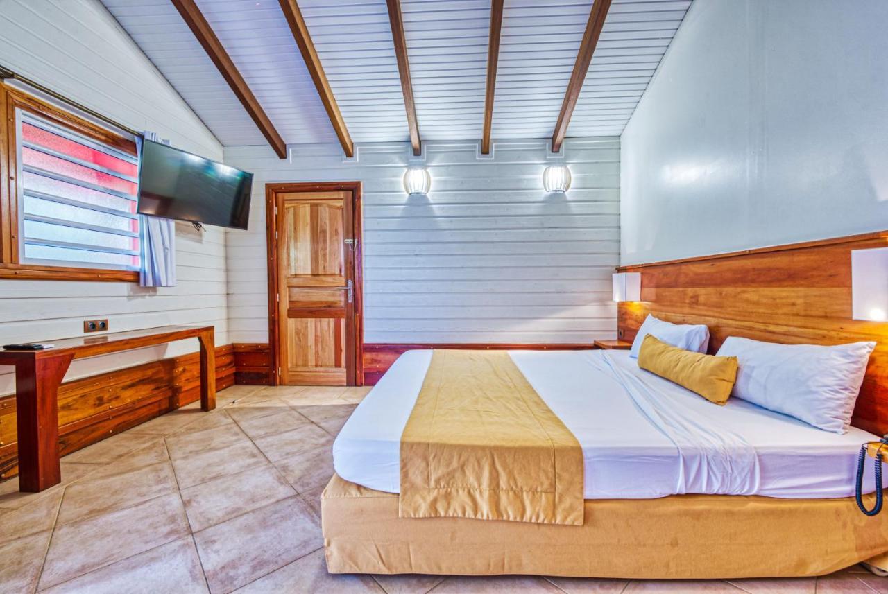 Hotel Bambou & Spa Ле-Труа-Іле Екстер'єр фото