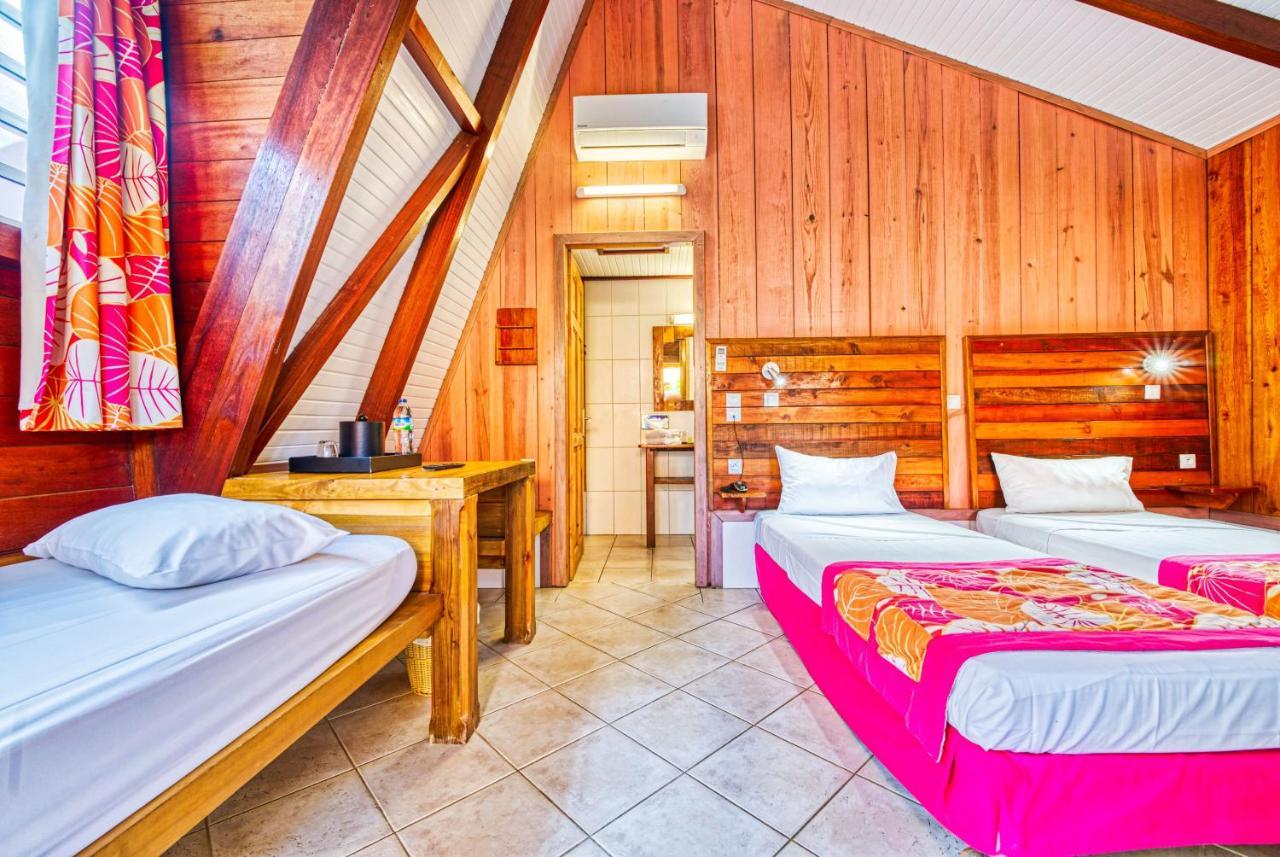 Hotel Bambou & Spa Ле-Труа-Іле Екстер'єр фото