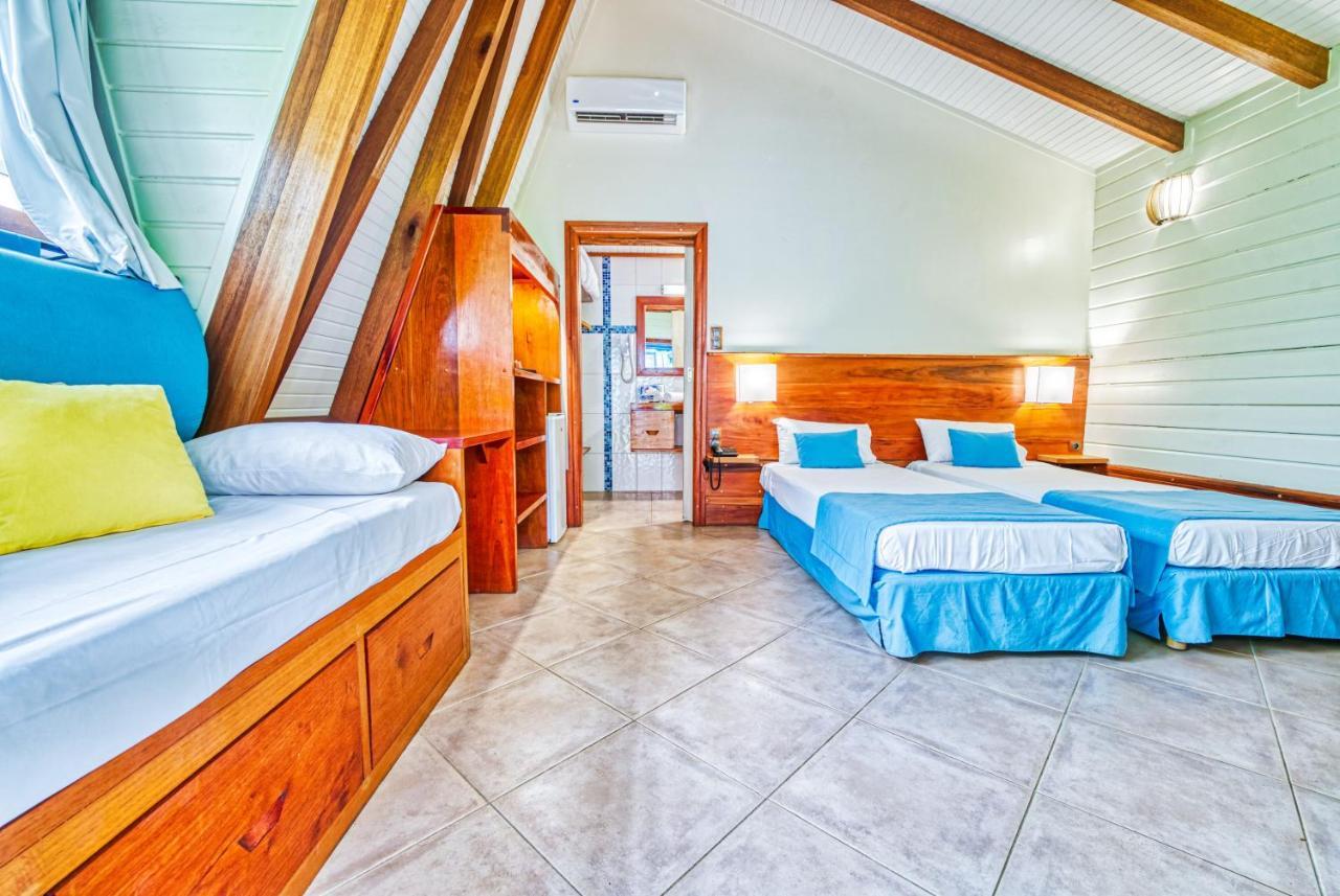 Hotel Bambou & Spa Ле-Труа-Іле Екстер'єр фото
